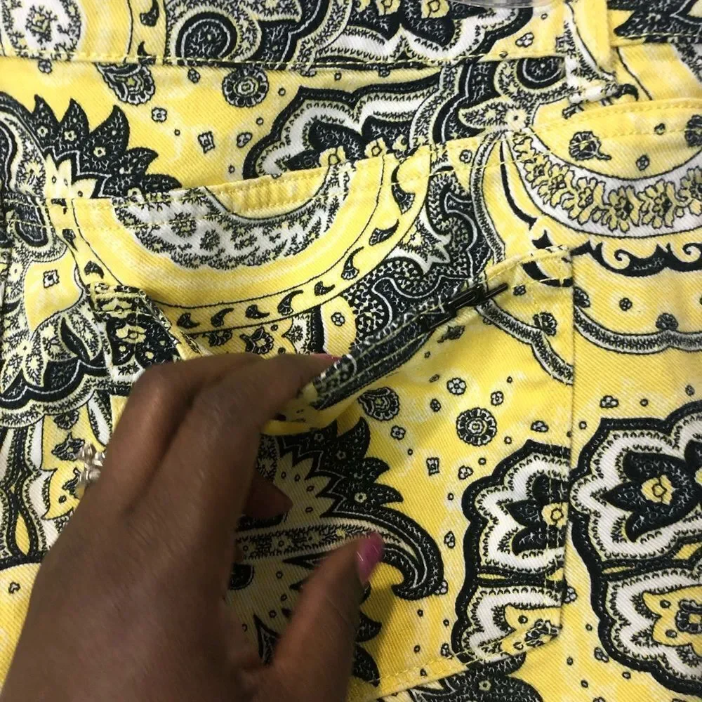 Ralph Lauren LRL Lauren Jeans yellow paisley print capris pants jeans, size 10 - Picture 13 of 14